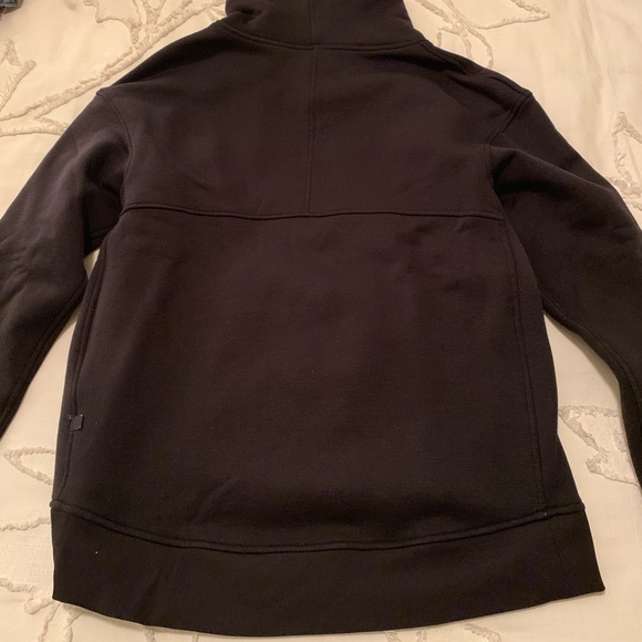 Lululemon black sweatshirt - Size 6 - Picture 4 of 4